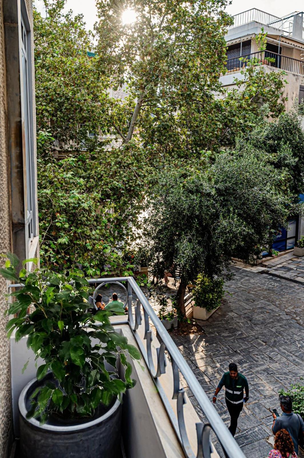 Апартаменты Ιkia Plaka - Timeless Elegance In Афины Экстерьер фото